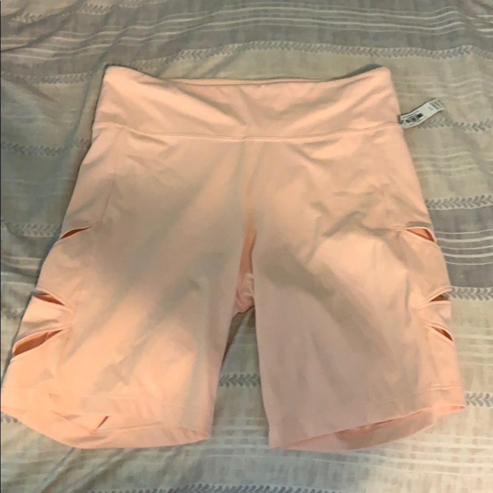 Victoria sport biker shorts